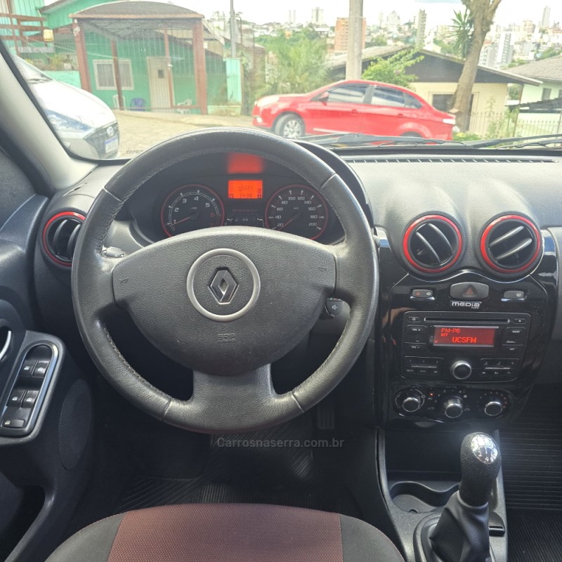 SANDERO 1.6 STEPWAY 8V FLEX 4P MANUAL - 2014 - CAXIAS DO SUL