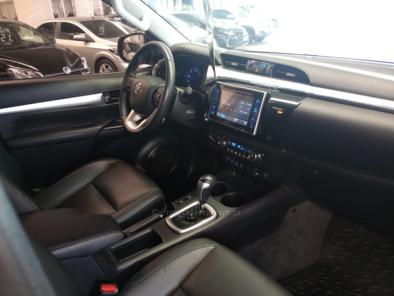 HILUX 2.8 SRX PLUS 4X4 CD TURBO DIESEL 4P AUTOMÁTICO - 2016 - CAXIAS DO SUL