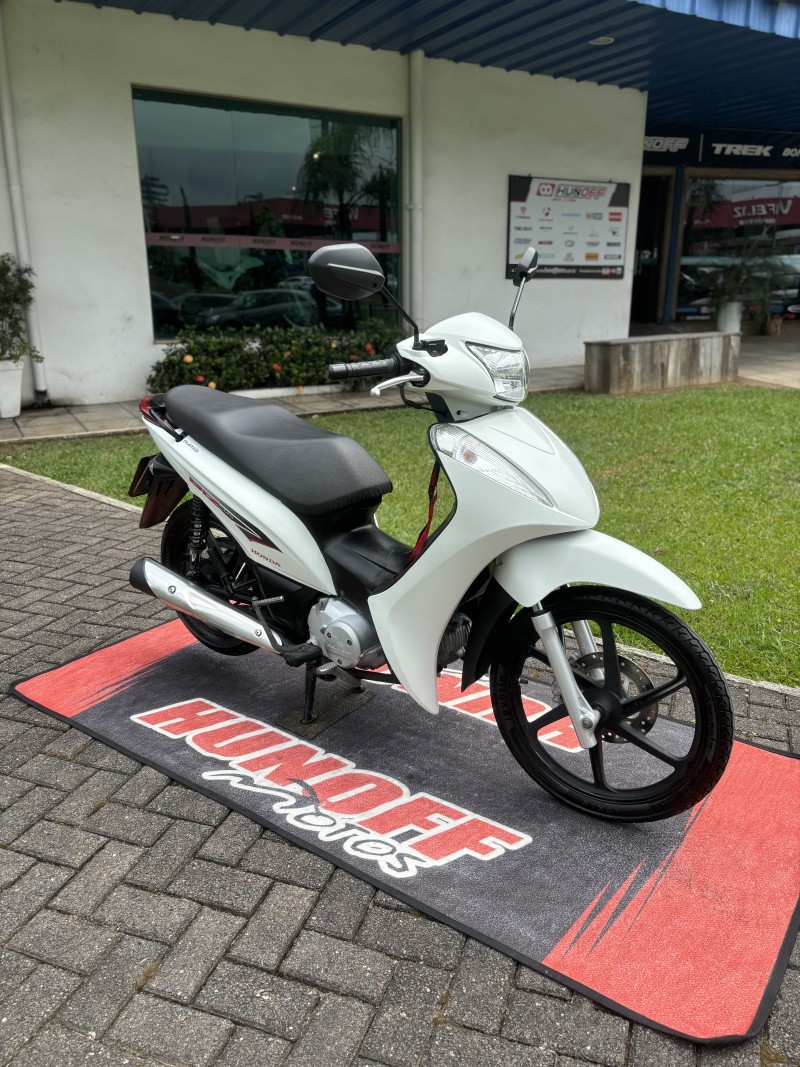 BIZ 125 EX - 2015 - FELIZ