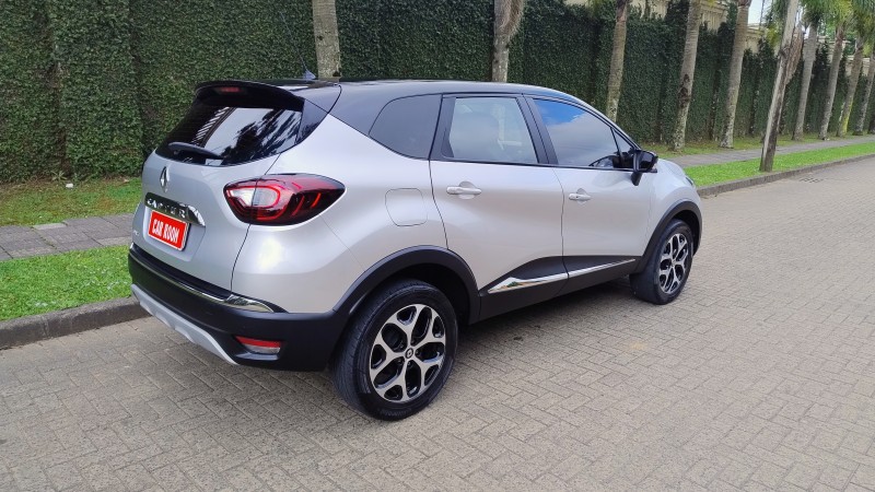 CAPTUR 1.6 16V INTENSE BOSE FLEX 4P AUTOMÁTICO - 2019 - CAXIAS DO SUL