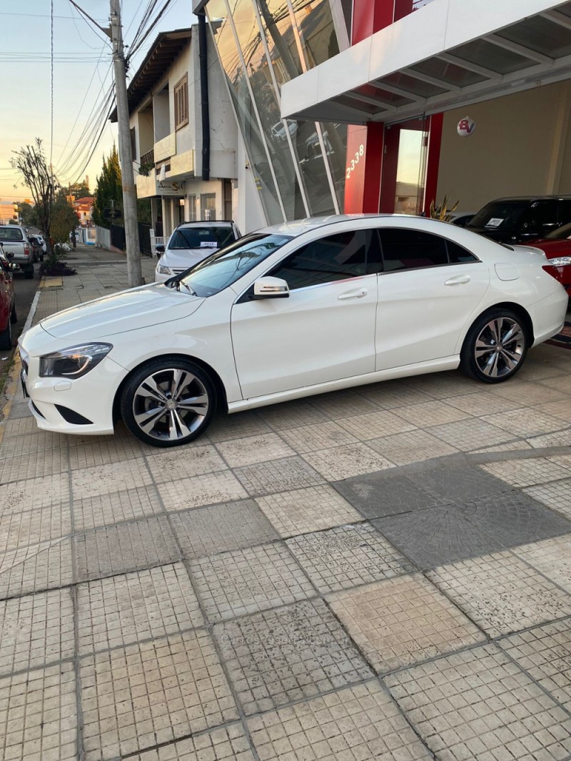 CLA 200 1.6 URBAN 16V GASOLINA 4P AUTOMÁTICO - 2015 - SOLEDADE