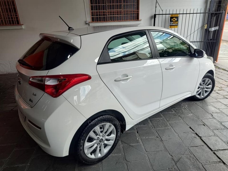 HB20 1.6 COMFORT PLUS 16V FLEX 4P MANUAL - 2016 - CAXIAS DO SUL