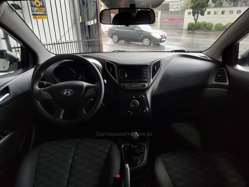 HB20 1.6 COMFORT PLUS 16V FLEX 4P MANUAL - 2016 - CAXIAS DO SUL