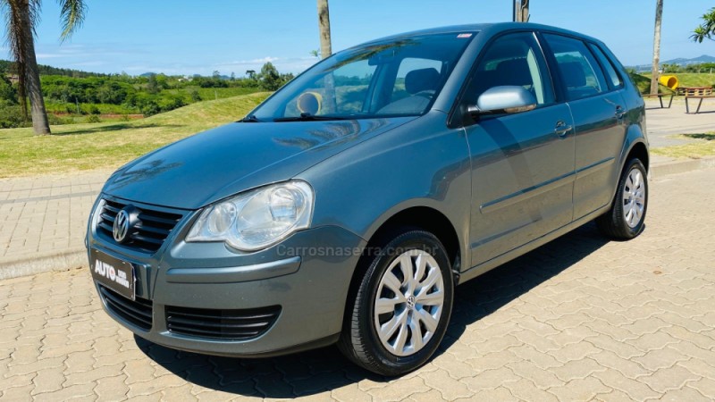 POLO 1.6 MI 8V FLEX 4P MANUAL - 2011 - DOIS IRMãOS