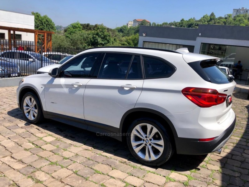 X1 2.0 16V TURBO ACTIVEFLEX SDRIVE20I 4P AUTOMÁTICO - 2017 - SERAFINA CORRêA