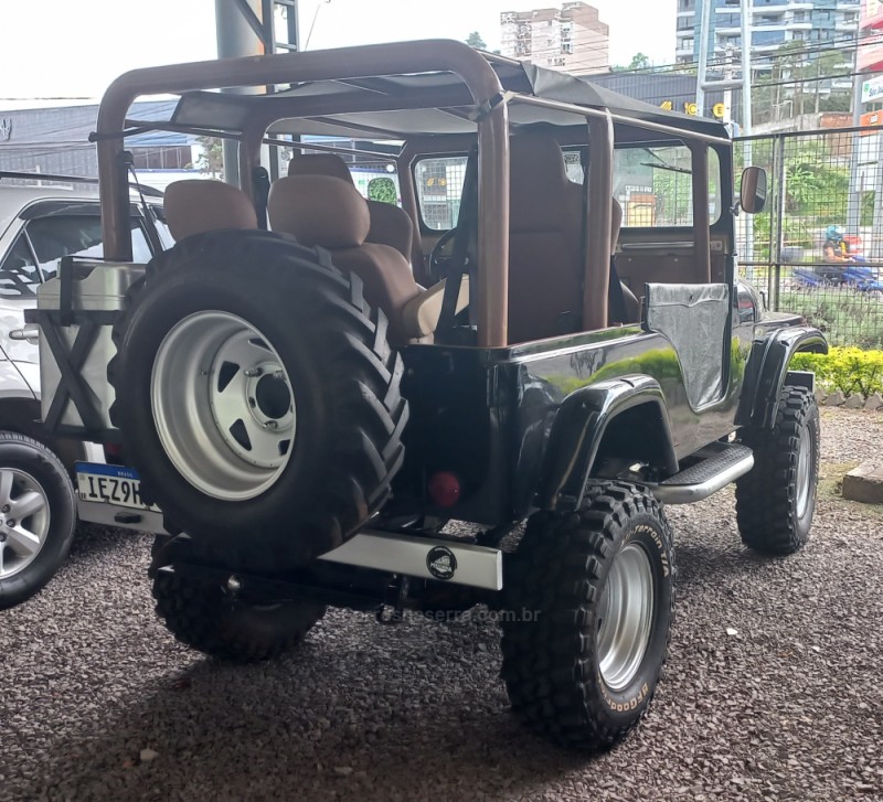 JEEP  - 1982 - CAXIAS DO SUL