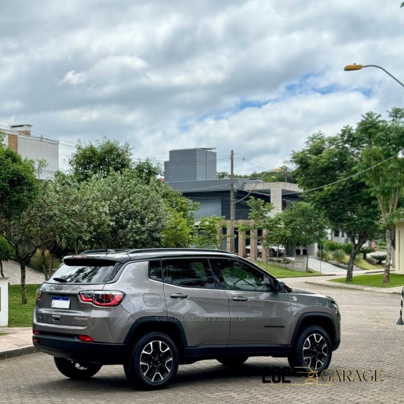 COMPASS 2.0 16V DIESEL TRAILHAWK 4X4 AUTOMÁTICO - 2021 - FARROUPILHA