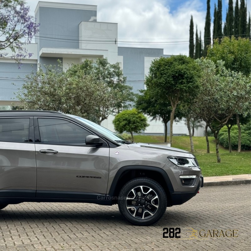 COMPASS 2.0 16V DIESEL TRAILHAWK 4X4 AUTOMÁTICO - 2021 - FARROUPILHA