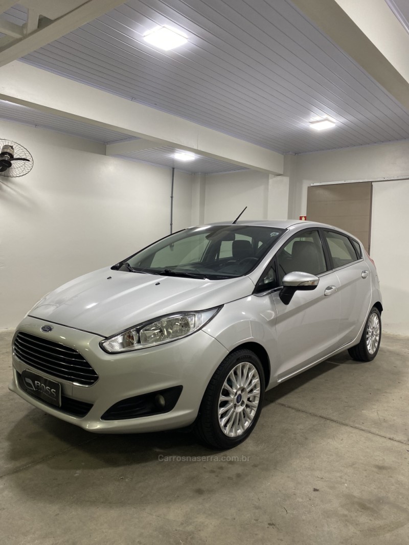 FIESTA 1.6 TITANIUM HATCH 16V FLEX 4P AUTOMÁTICO - 2016 - BENTO GONçALVES