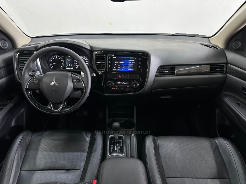 OUTLANDER 2.0 16V GASOLINA 4P AUTOMÁTICO - 2016 - NOVO HAMBURGO