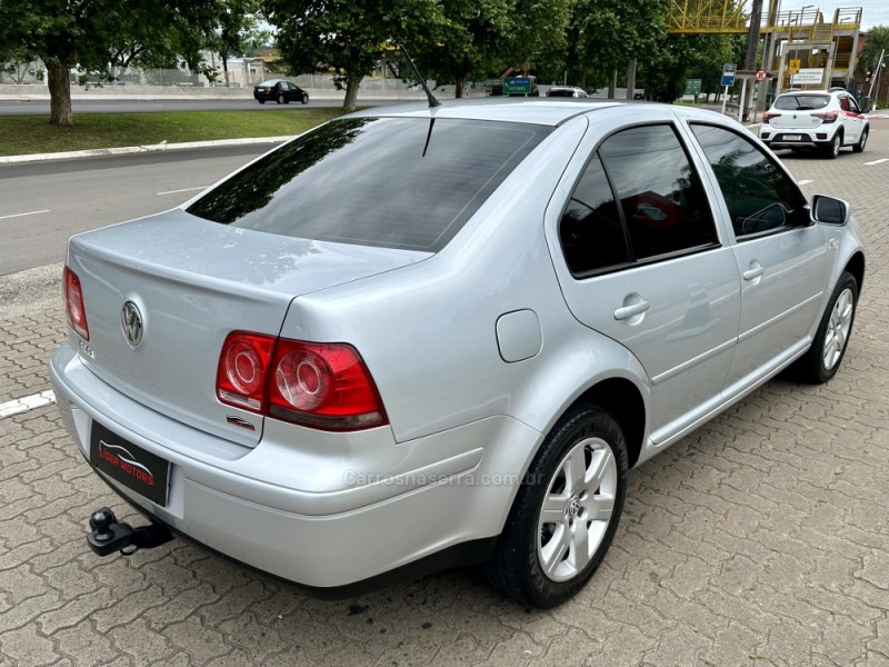 BORA 2.0 MI 8V GASOLINA 4P MANUAL - 2008 - ESTâNCIA VELHA