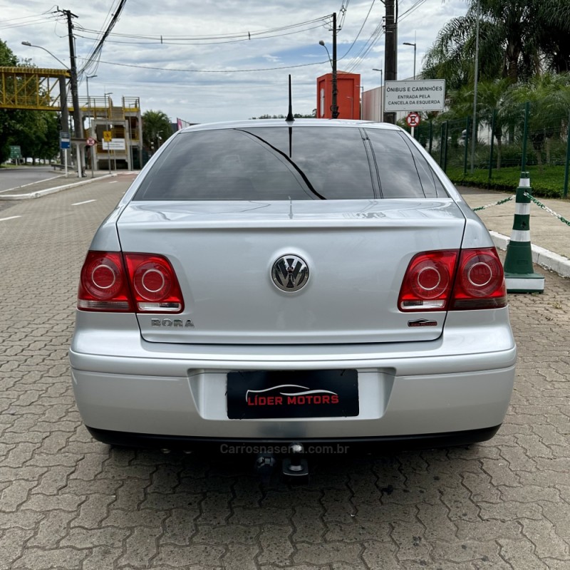 BORA 2.0 MI 8V GASOLINA 4P MANUAL - 2008 - ESTâNCIA VELHA