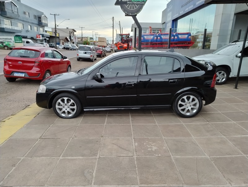 ASTRA 2.0 MPFI ADVANTAGE 8V FLEX 4P MANUAL - 2011 - VACARIA