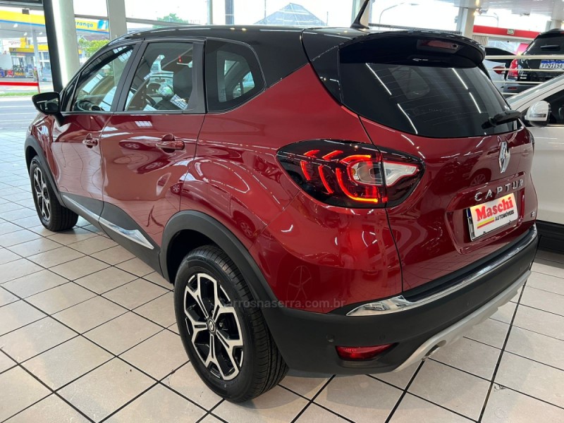 CAPTUR 1.3 ICONIC 16V TURBO FLEX 4P AUTOMÁTICO - 2022 - CAXIAS DO SUL