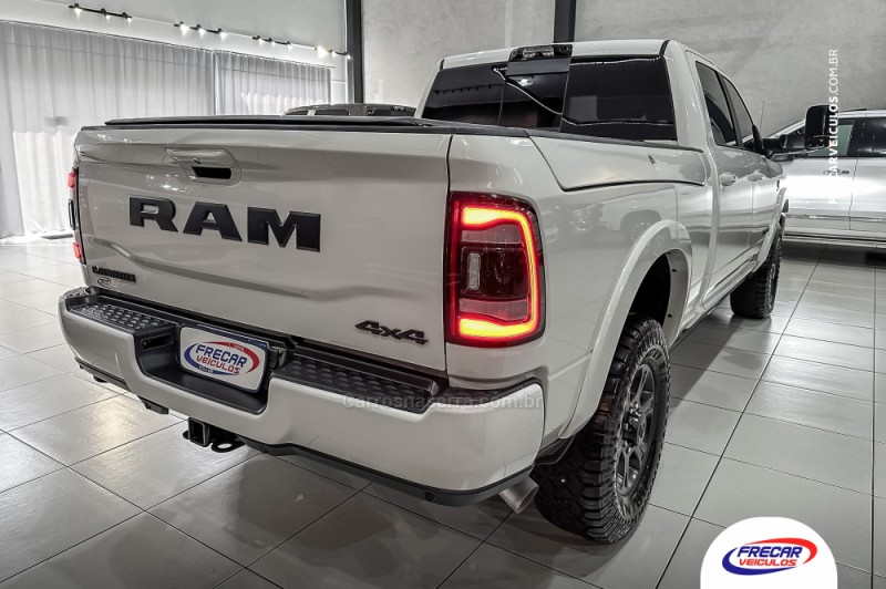 2500 LARAMIE 6.7 NIGHT ED TURBO CD 4X4 DIESEL 4P AUTOMÁTICO - 2022 - SARANDI