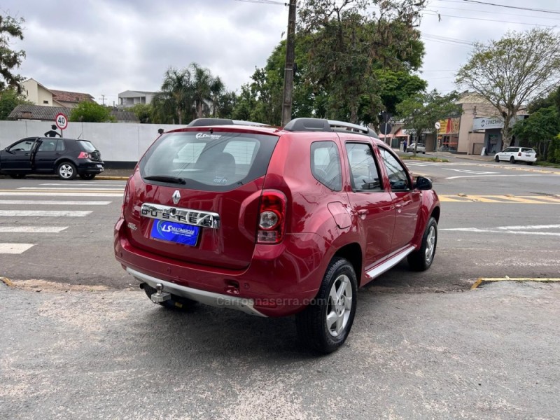 DUSTER 1.6 DYNAMIQUE 4X2 16V FLEX 4P MANUAL - 2013 - VENâNCIO AIRES