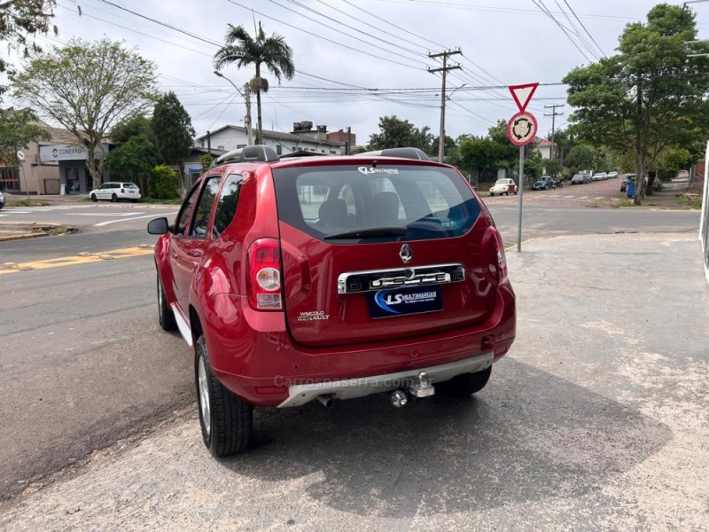 DUSTER 1.6 DYNAMIQUE 4X2 16V FLEX 4P MANUAL - 2013 - VENâNCIO AIRES