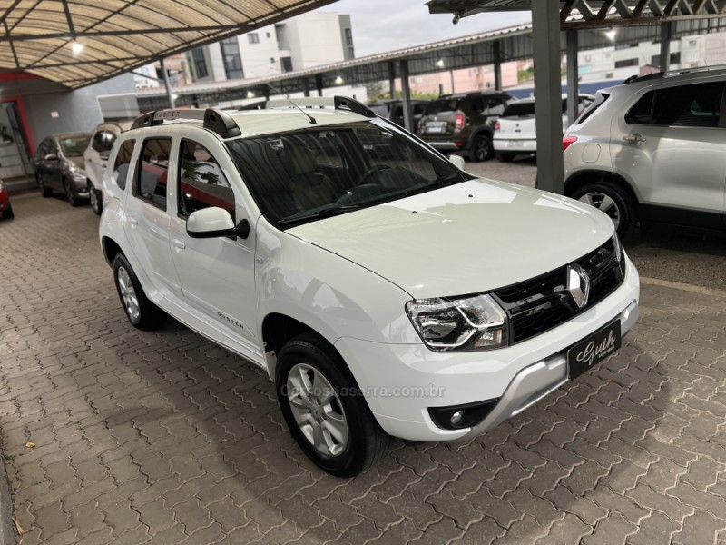 DUSTER 1.6 DYNAMIQUE 4X2 16V FLEX 4P MANUAL - 2017 - BOM PRINCíPIO