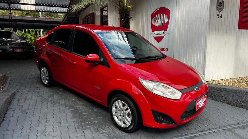 fiesta 1.6 mpi class sedan 8v flex 4p manual 2012 tres coroas