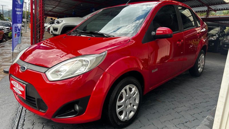 FIESTA 1.6 MPI CLASS SEDAN 8V FLEX 4P MANUAL - 2012 - TRêS COROAS