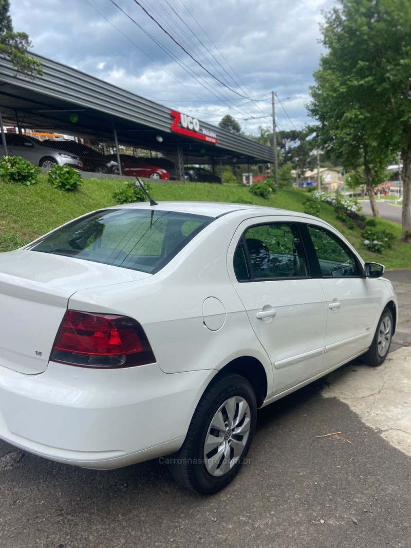 VOYAGE 1.6 MI COMFORTLINE 8V FLEX 4P MANUAL - 2012 - GRAMADO