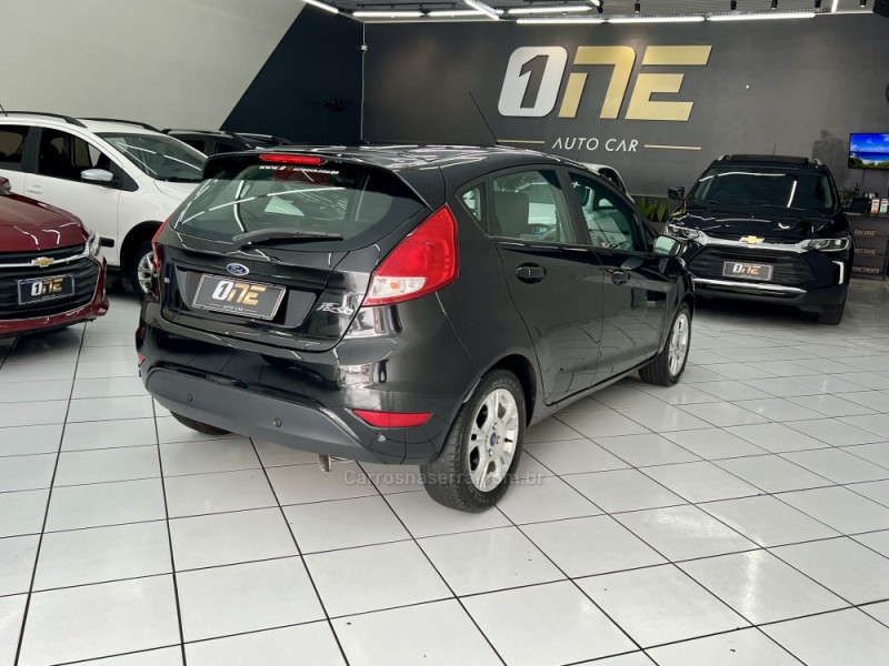 FIESTA 1.6 SEL HATCH 16V FLEX 4P MANUAL - 2017 - PASSO FUNDO