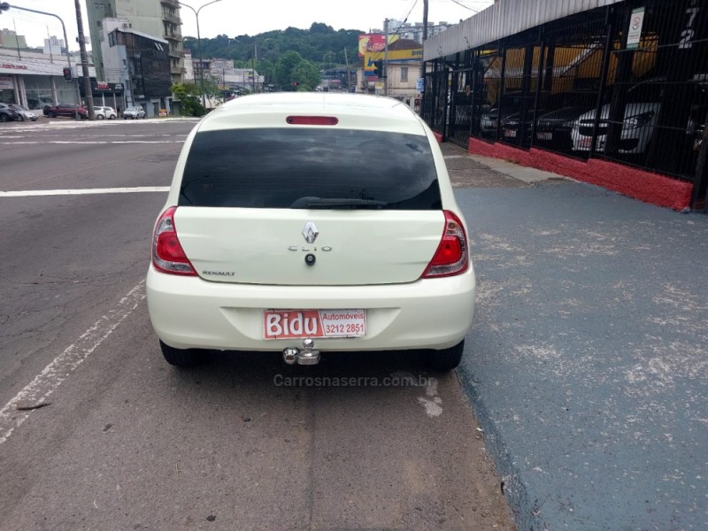 CLIO 1.0 EXPRESSION 16V FLEX 4P MANUAL - 2014 - CAXIAS DO SUL