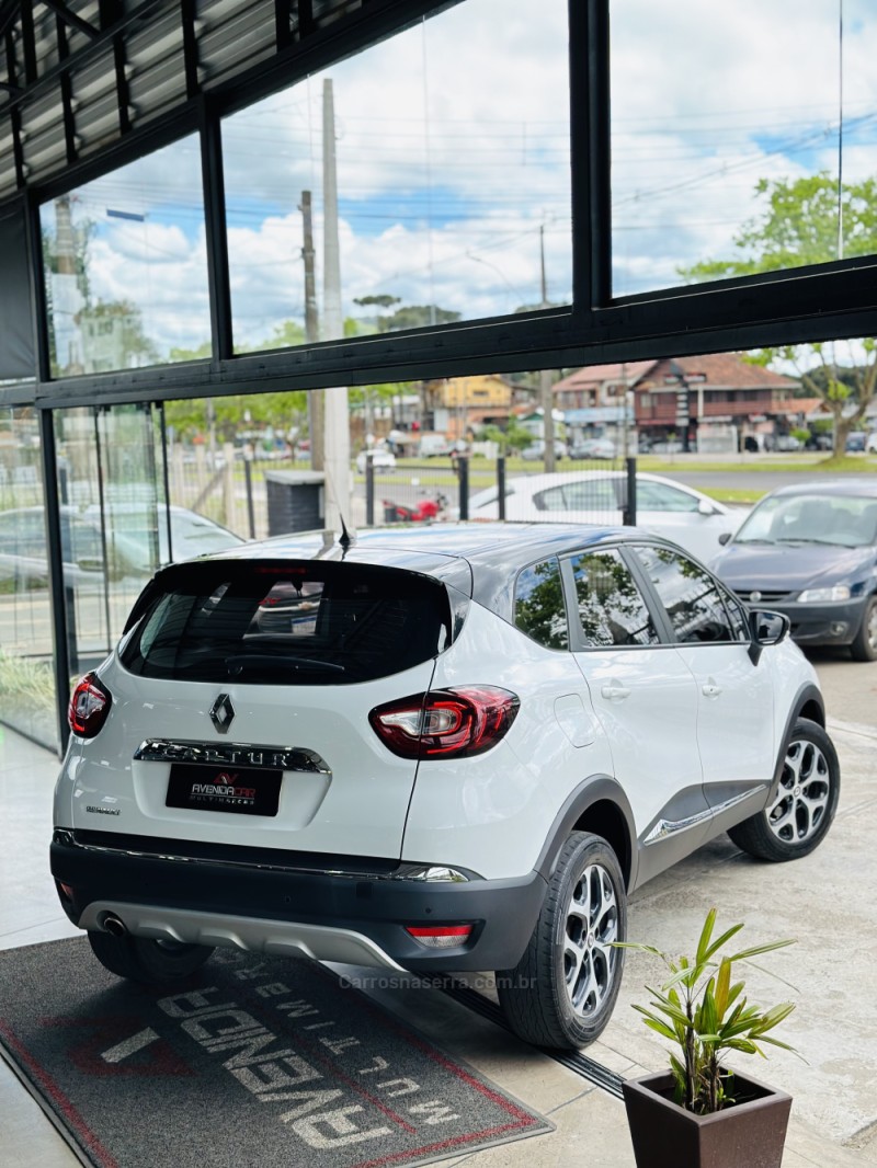 CAPTUR 1.6 16V FLEX INTENSE AUTOMÁTICO - 2020 - CANELA