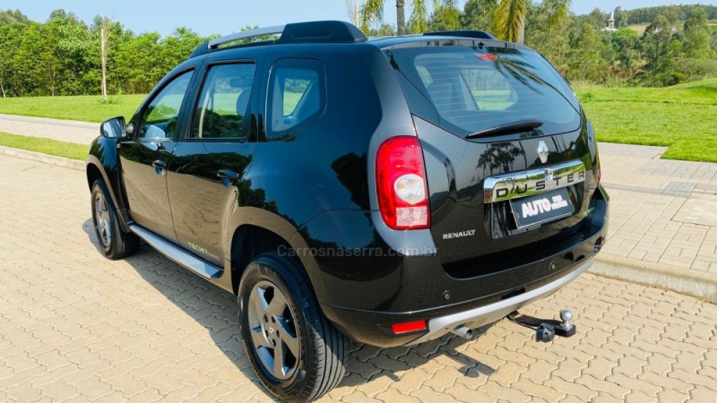 DUSTER 1.6 DYNAMIQUE 4X2 16V FLEX 4P MANUAL - 2013 - DOIS IRMãOS