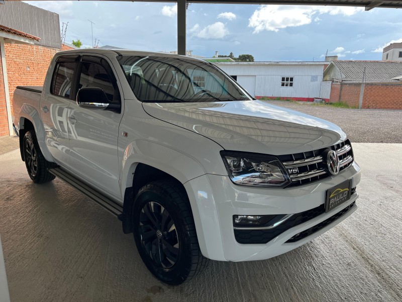 AMAROK 3.0 V6 TDI HIGHLINE CD DIESEL 4MOTION AUTOMÁTICO - 2021 - VACARIA