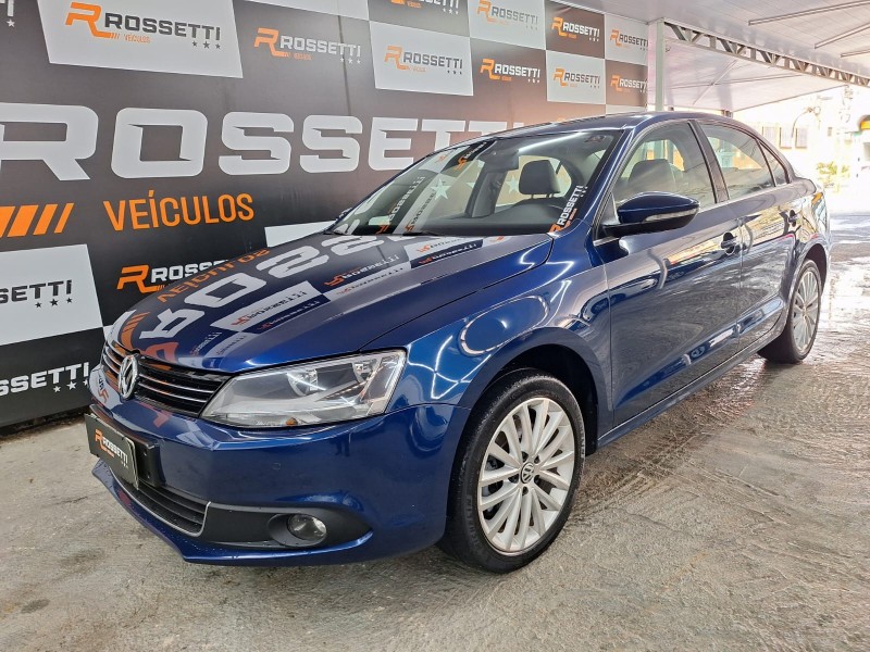 JETTA 2.0 TSI HIGHLINE 200CV GASOLINA 4P TIPTRONIC - 2013 - CAXIAS DO SUL