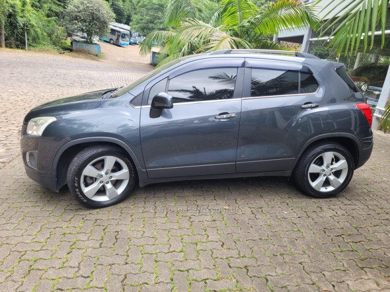 TRACKER 1.8 MPFI LTZ 4X2 16V FLEX 4P AUTOMÁTICO - 2015 - NOVA PRATA