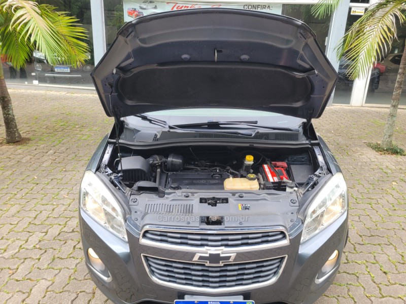 TRACKER 1.8 MPFI LTZ 4X2 16V FLEX 4P AUTOMÁTICO - 2015 - NOVA PRATA