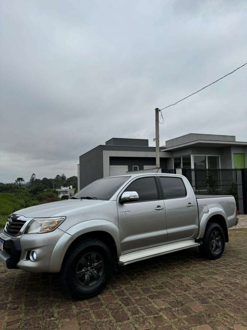 HILUX 2.7 SRV 4X4 CD 16V FLEX 4P AUTOMÁTICO - 2015 - LAJEADO