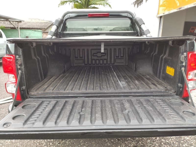 S10 2.4 LS 4X2 CD 8V FLEX 4P MANUAL - 2013 - VENâNCIO AIRES