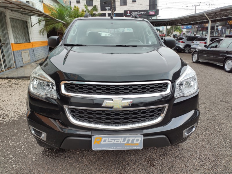 S10 2.4 LS 4X2 CD 8V FLEX 4P MANUAL - 2013 - VENâNCIO AIRES