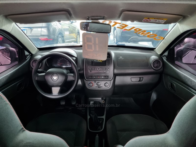 KWID 1.0 12V SCE FLEX ZEN MANUAL - 2018 - VACARIA