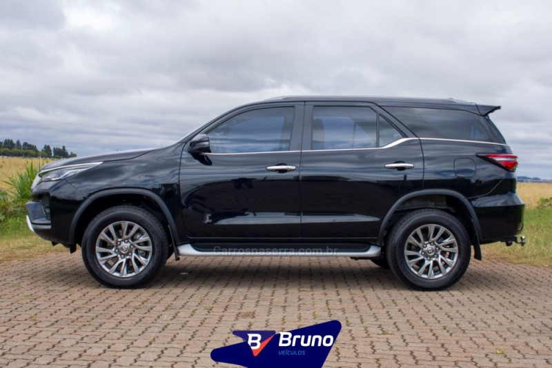 HILUX SW4 2.8 SRX 4X4 7 LUGARES 16V TURBO INTERCOOLER DIESEL 4P AUTOMÁTICO - 2022 - PALMEIRA DAS MISSõES