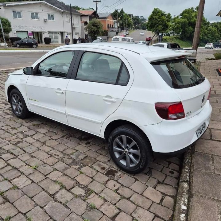 GOL 1.0 MI SELEÇÃO 8V FLEX 4P MANUAL G.V - 2011 - SãO MARCOS