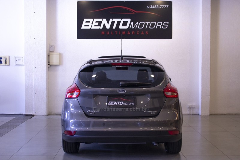 FOCUS 2.0 TITANIUM HATCH 16V FLEX 4P AUTOMÁTICO - 2017 - BENTO GONçALVES