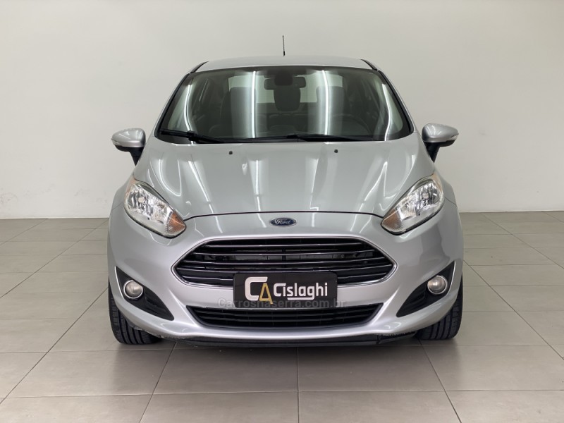 FIESTA 1.6 TITANIUM PLUS SEDAN 16V FLEX 4P AUTOMÁTICO - 2015 - CARLOS BARBOSA