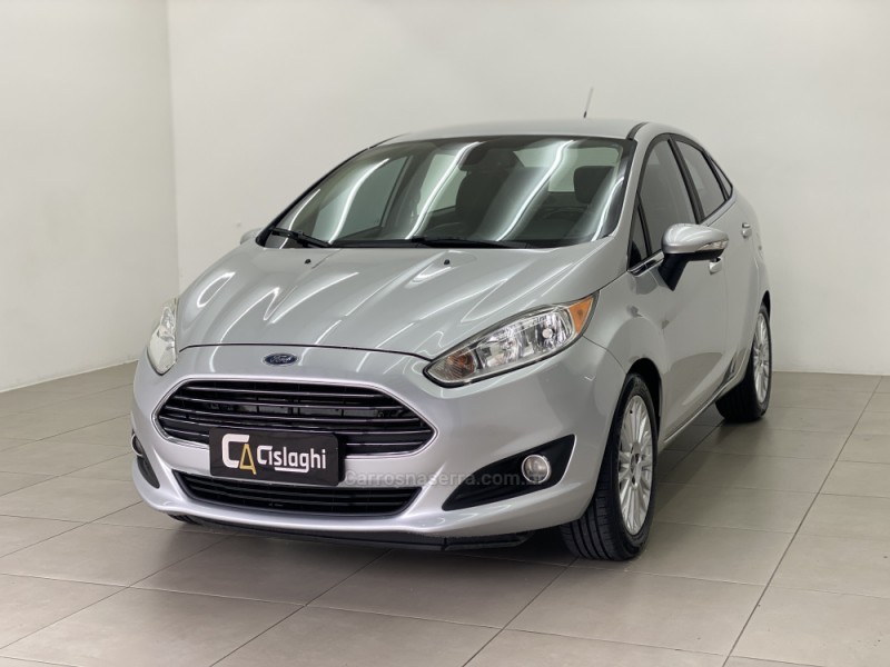 FIESTA 1.6 TITANIUM PLUS SEDAN 16V FLEX 4P AUTOMÁTICO - 2015 - CARLOS BARBOSA