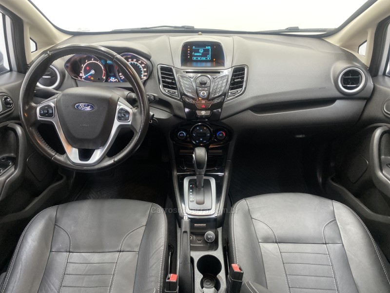 FIESTA 1.6 TITANIUM PLUS SEDAN 16V FLEX 4P AUTOMÁTICO - 2015 - CARLOS BARBOSA