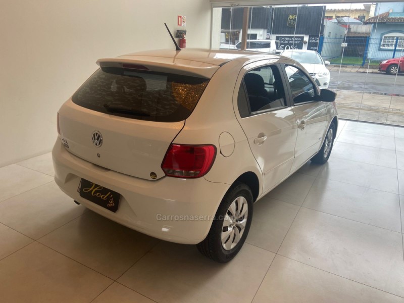 GOL 1.0 MI TREND 8V FLEX 4P MANUAL - 2014 - CANELA