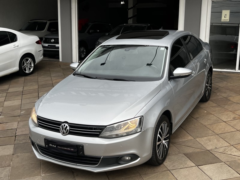 jetta 2.0 tsi highline 211cv gasolina 4p dsg 2012 guapore