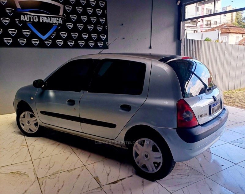 CLIO 1.0 EXPRESSION 16V GASOLINA 4P MANUAL - 2005 - CAXIAS DO SUL