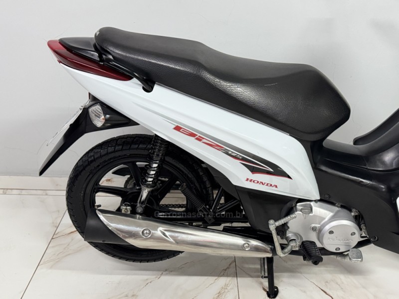 BIZ 125 EX - 2015 - SAPIRANGA