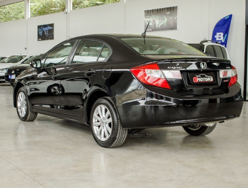 CIVIC 2.0 LXR 16V FLEX 4P AUTOMÁTICO - 2014 - NOVO HAMBURGO