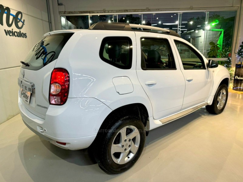 DUSTER 2.0 DYNAMIQUE 4X2 16V FLEX 4P AUTOMÁTICO - 2013 - ESTâNCIA VELHA