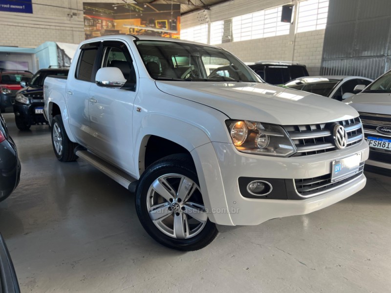 AMAROK 2.0 HIGHLINE 4X4 CD 16V TURBO INTERCOOLER DIESEL 4P AUTOMÁTICO - 2013 - CAXIAS DO SUL